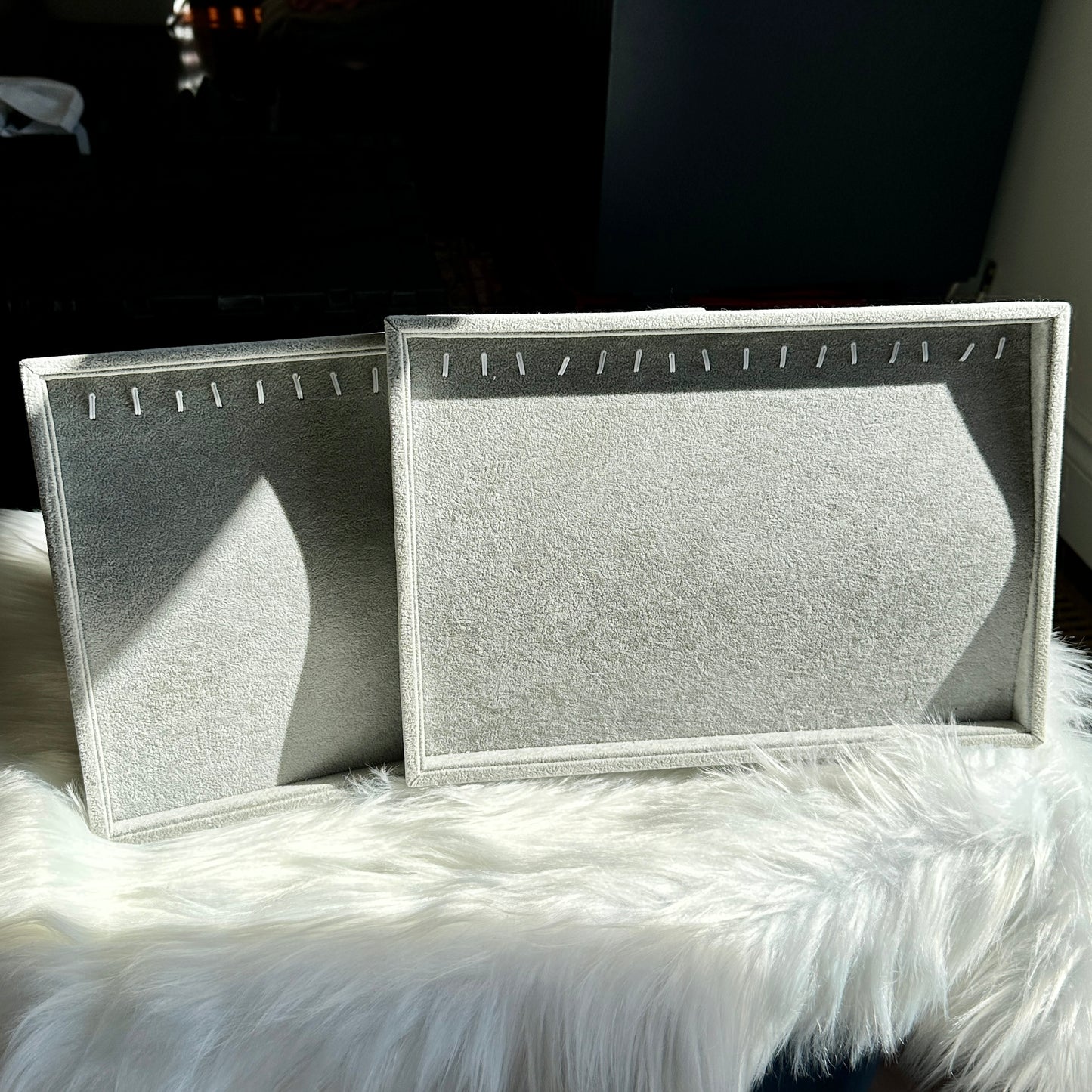 Chain Display Tray