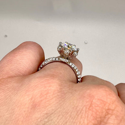 'Fleur' Moissanite Engagement Ring